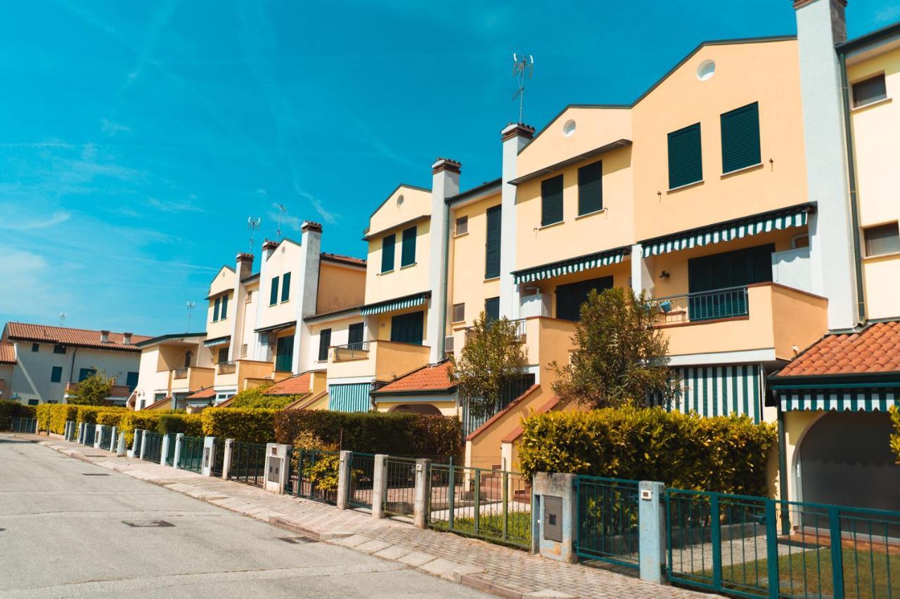 Villetta A Schiera Orchidea Eraclea Mare Exterior foto